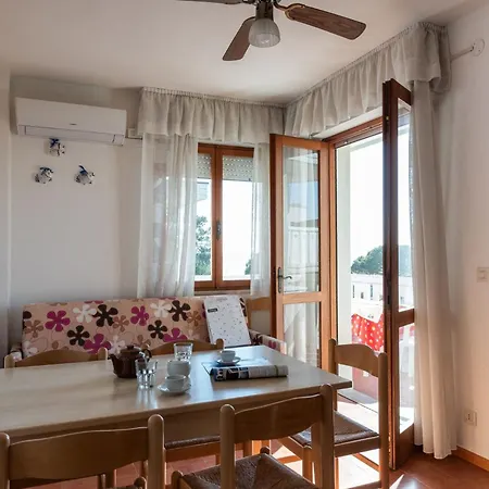 Comfy Sea View In 비비오네